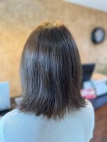 アークスヘアー&nbsp;アッシュべージュストレートミルフィーユカラー寒色系透明感美肌