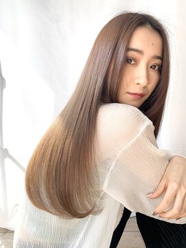 ラニウ(La Niu) 大人ナチュラルストレートロング