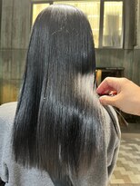 カー(KAH)&nbsp;縮毛矯正　姫カット　学割　黒髪　高円寺