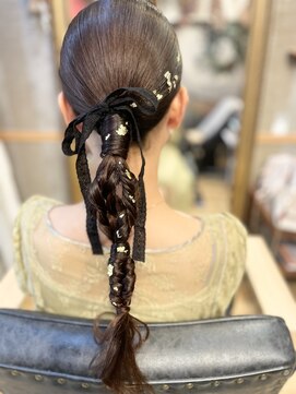 シオン(sHioN) ヘアセット