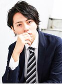 スーツ短髪ツーブロック束感モテる黒髪シークレットパーマ流行