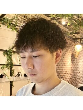 バーシャミ 博多(Baciami) 躍動感のあるパーマスタイル