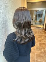 エルサフィロ ヨドヤバシ(el zafiro yodoyabashi)&nbsp;くびレイヤーエモージュカールセミディシアーカラー20代30代40代