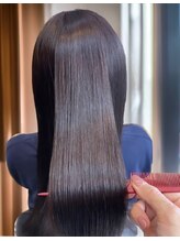 【業界最高★縮毛矯正】カット+髪質改善縮毛矯正+ベースTr￥12000