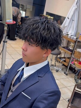 ディータ(Dita) ツイスパシャドウパーマ