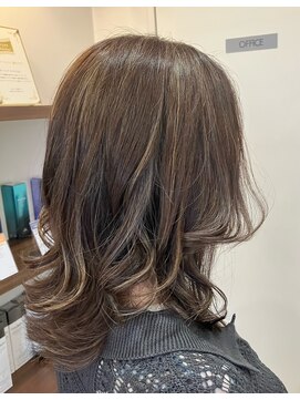 ヘアーリゾート プルメリア(HAIR RESORT PLUMERIA) コントラストハイライト