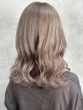 ルノン シェリー(LUNON cheliy) イメチェンヘアスタイルホワイトブロンド外ハネボブ美髪のススメ