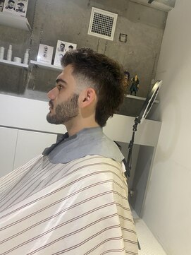 フランクスバーバーザスタンド(Frank’s barber the stand) マレットヘアスタイルA