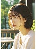 大人可愛いナチュラルボブ白髪ぼかし前髪ありひし形ボブ