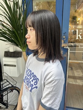 キキ(kiki) 【shiori】ミディアムレイヤー