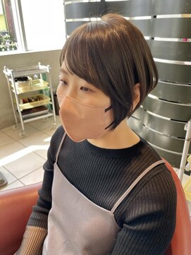 エム インターナショナル 春日部本店(EMU international) 前下りショートで軽やかな大人髪へ