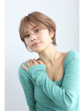 ヘアーアンドメイク エクリ 不動前店(Hair&Make equri) 【目黒不動前美容室】大人ショート　大人ハイトーン