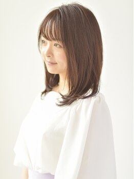 くせ毛を活かしたカットで気になるお悩みも解決◎あなたの魅力を引き出す仕上がりで自分の髪が好きになる♪