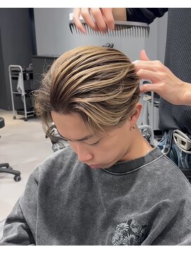 ステラ(STELLA) メンズ/バレイヤージュ/センターパート/ブリーチ＆ダブルカラー