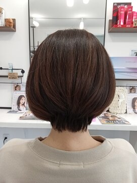 サロンドヌー(Salon de Noeud) ショートボブ