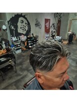 ローカルバーバー モゲ(Local Barber MOGE)&nbsp;ホワイトメッシュ＆テーパースキン
