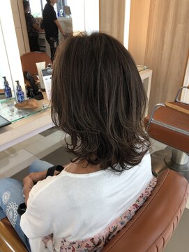 クイントネオリーブ 自由が丘正面口店(quint:neolive) 【neolive quint 自由が丘】岩崎裕貴 Neolive スタイル