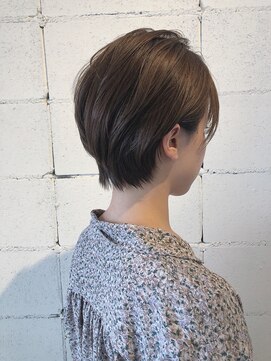 ナイン(NiNe.) 耳掛けショート