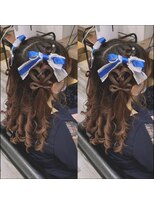 ヘアセット アリエス 新宿駅前店(aries)&nbsp;髪リボンとハートのハーフツイン