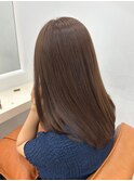 ブラウンベージュ　ツヤカラー　レイヤーカット　イメチェン