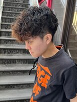 アイズ 海老名(AIZU) スペインカール スパイラルパーマ メンズカット 眉毛