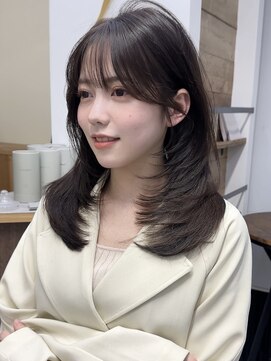 ビュー フクオカ(VIEW FUKUOKA) 小顔美人レイヤーカット×ナチュラルグレージュ30代40代50代