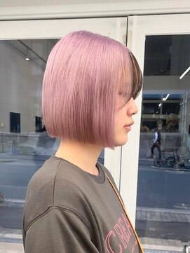 ニトバイアンキシム(nit by ahnkism) ボブミルクティーベージュブリーチダブルカラー堀江