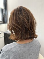 リクラウドヘアアパートメント(re:cloud hair apartment) 外国人風くびれボブ　白髪ぼかしハイライト