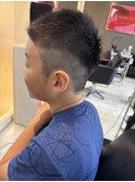 男の子刈り上げショート