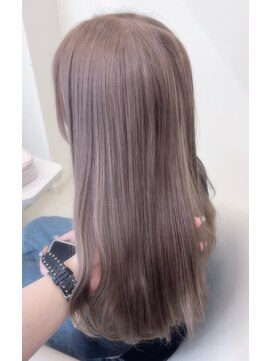 ニコラ(NICOLA) グレージュ