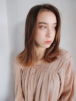 ベルビアンカ(Belle BIANCA)&nbsp;BelleBIANCA 　外ハネセンターパートロブヘアby亀山