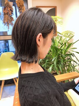 オブ センス(Of Sense) 切りっぱなしボブ