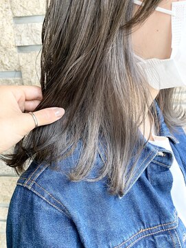 ローリーポーリークラウン(Roly Poly Clown) 外ハネボブ/インナーカラー/グレージュ/ロブ◎20代30代40代