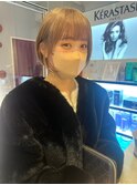 ハイトーンミルクティベージュ高知美容院10代20代