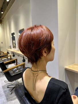 リタ(rita.) 大人女性ハイトーンショート◎荻原圭介