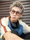 束感ショート/アップバング/ブリーチ/ハイトーン/ツイスパ/日吉