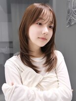 イリ(iLi)&nbsp;【iLi×REN】レイヤーカット/ミルクティーブラウン/顔周りカット