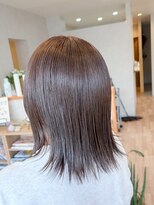 エホン(ehon)&nbsp;アッシュグレージュはオトナ女性の夏を彩るオススメカラー