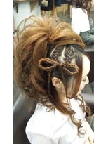 ヘアセットアンドエクステンションショールーム(SHOW ROOM) 編み込みリボン結び