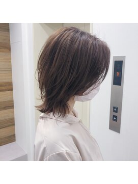 ジゼル(gisele) (石川)ミディアムウルフ