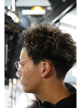 ジ オブスキュア(THE OBSCURE) スパイキーメッシュパーマ