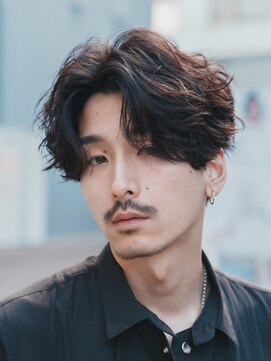 テン 心斎橋(tenn.) 心斎橋フェザーパーマフェザーショートセンターパート20代緩め