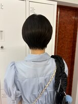 ヌーヴェル(nouvelle)&nbsp;ショートの後ろ姿