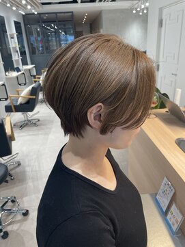 カエラ バイ アメリ(kaela by ameri) 【kaela 仲丸】大人女性にぴったりのショートヘア