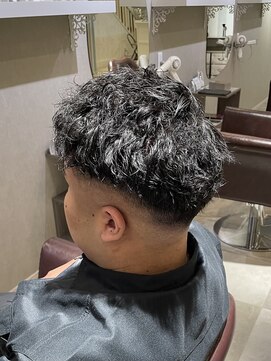 リノ カルバリ(Lino Calbari) Lino Calbariスタイル