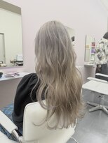 ステレオ 知立店(STEREO)&nbsp;Goodbyeセルフカラー◎シルバーベージュ◎ケアブリーチ必須12月