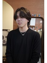 エディ(Edy)&nbsp;メンズセンターパートマッシュウルフカルマヘアニュアンスパーマ