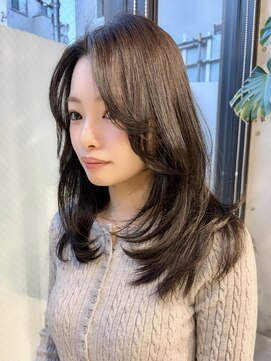 ラブクロムトーキョー オモテサンドウ(LOVECHROME OMOTESANDO) 盛れる横髪☆レイヤーカット/オリーブブラウンカラー