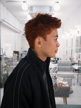 ウェルネス(Wellness) 赤　スパイキー