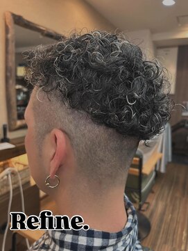 リファイン 立花店(Refine.) ツーブロスペインカール